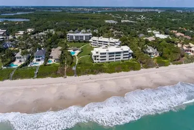 Image de 3-bedroom condo in peaceful Indian River Shores w/penthouse views sunset/sunrise