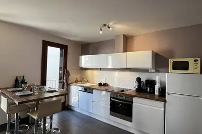 Image de T2 + Cabine à Canet Plage – 4 Couchages, Terrasse, à 100 m de la Mer, 1*