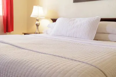 Image de Cozy 1 king bed apartment in enjoyable Ensenada with pool, fitness room.