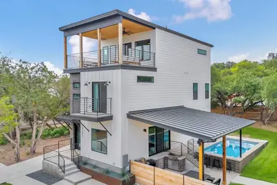 Image de New! Lake Travis Retreat w/ Pool, Views & Outdoor Kitchen. Perfect for families