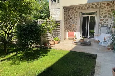 Image de Appartement dans maison avec jardin privatif à Nice - Bas Cimiez