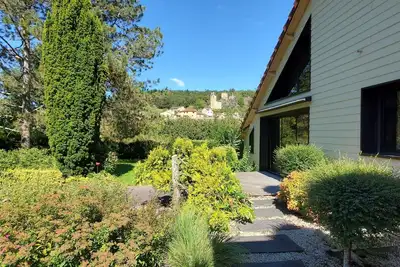 Image de Grande maison haut de gamme, piscine et parc arboré, vue sur le Fort d'Aubin