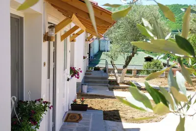 Image de Cozy Bungalow in charming Roshnik Village 102