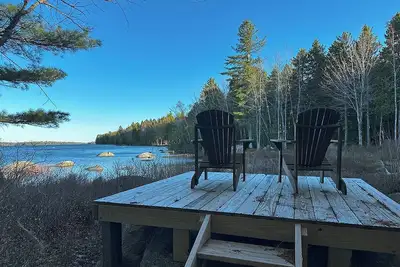 Image de Private Lakefront Retreat with all the comforts