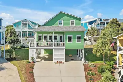 Image de Private  Beach Access - Newly Redesigned 4 Bedroom Home In Beautiful Kure Beach