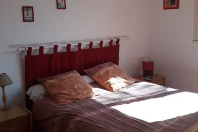 Image de Appartement à la campagne proche de la forêt. On peut faire belles balades,