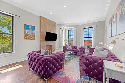 Image de New! Modern, Spacious 3br Apt Minutes to Downtown! by AllSet Turnover