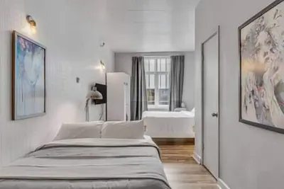 Image de Initial | 303 | Québec