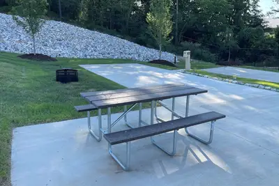 Image de Downtown Rv Resort at Oaklawn with WiFi in Hot Springs - Rv site only