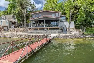 Image de Spacious Lakefront Retreat on Gravois Arm- Huge Dock, Sleeps 16!