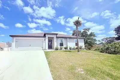 Image de 3-bedroom Home Away from Home in Palm Bay!