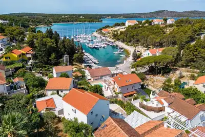 Image de Charmante villa 4 chambres avec piscine chauffée et vue sur la mer, à proximité de la plage
