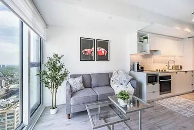 Image de Stylish & Spacious 2 Bed 2 Bath - Heart of downtown  (Healthcare Discount)