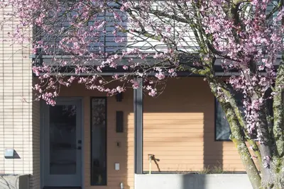 Image de Sunlit Zen Retreat - Ballard Townhome 2b2b w/Ac