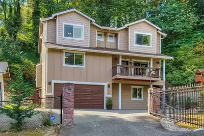 Image de Cozy 2br Forest Home w/ King Bed