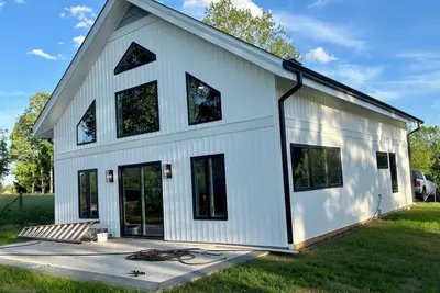 Image de Beautiful new 3 bed/ 3. 5 bath home minutes from Vt and downtown Blacksburg.
