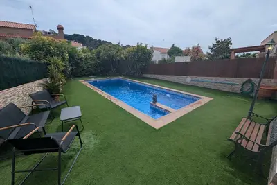 Estudio con piscina en el Creixell