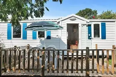 Image de Mobil-home | Classic Xl | 3 Ch. | 6 pers. | Terrasse surélevée non couverte | A/C