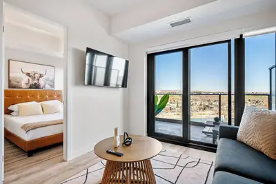 Image de Western Dreams w River Views, 2br, Gym, Ac