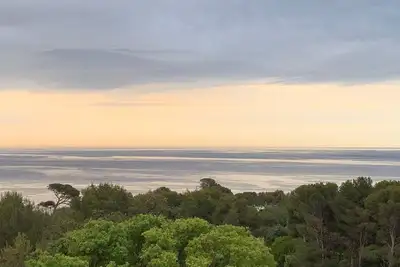 Image de Appartement d'exception vue mer dans un château du XIXe siècle