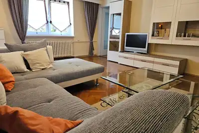 Image de Quiet and central - vacation apartment with plenty of space and garden view