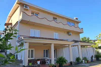 Image de Vacation home Serra - spacious apartment 3 km from the beach