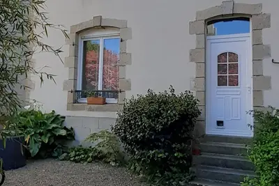 Image de Maison centre-ville proche de la mer avec chat sympathique