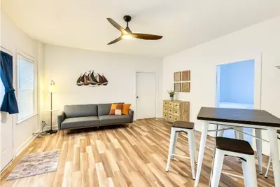 Image de The Perfect Getaway 2-bedroom apartment in wonderful Sandusky with WiFi, Ac