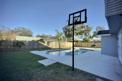 Image de Luxury 4br Getaway with Private Pool & Cozy Vibes!