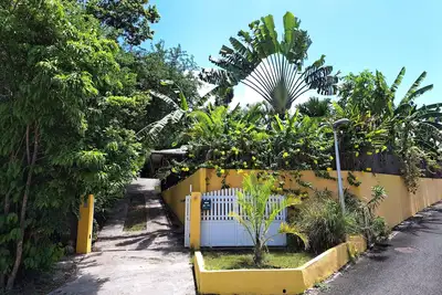 Image de Belle Villa avec piscine sécurisée proche de la mer idéale pour les familles!
