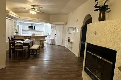 Image de 3br Home Near River Greenbelt Views + Exclusive Boat Launch Access