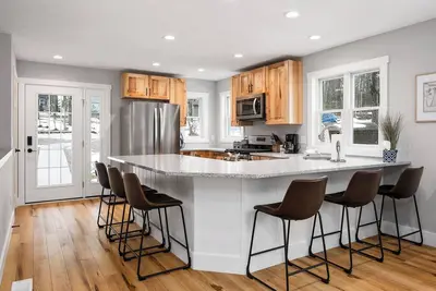 Image de Newly built modern gem w/ Sanford Lake access close to Traverse City & Dunes