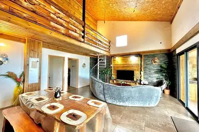 La Vie la Bien-Être: villa 12 pers, piscine & vue