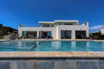 Image de Bella Vista Cotignac - Piscine Privée
