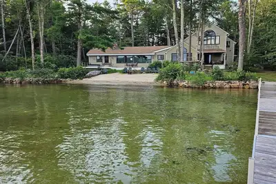 Image de Beach House on the Big Lake with 90-foot dock. Bring your boat! New listing!