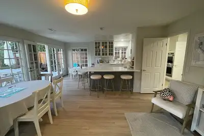 Image de Spacious 5-bedroom house with Ac, neighborhood pool, in fabulous Newport Beach