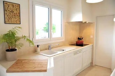 Image de Maison familiale avec jardin à la Terrière, 20 min de la plage à pieds