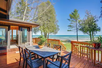 Image de Private Beach on Lake Michigan: Oostburg Home