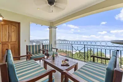Image de Stunning Condo with Panoramic Beach, Ocean, and Mountain Views in Playa Flamingo