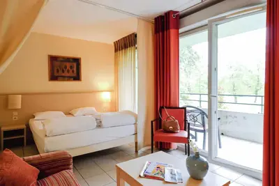 Image de Modern Retreat Near Lake Geneva & Jura Trails, Perfect for outdoor adventure!