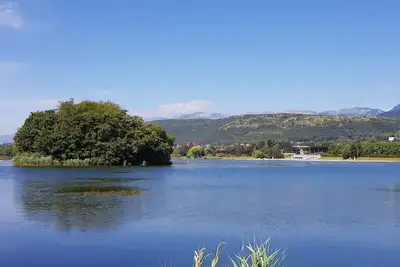 Image de Serene getaway | Explore Lake Divonne & Jura Nature trail | Close to local sites