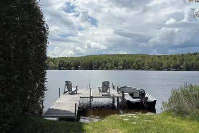 Image de ***Nouveau ***Maison au bord de l'eau - Lac Lovering - Le Love