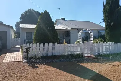 Image de Collie Getaway- Camellia Cottage