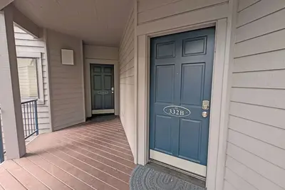 Ground Floor Condo in Bend, Or 2 Bd, 2 Ba