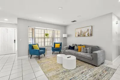 Image de Family-Friendly Stay, Near Beach & Downtown. Early Check-In & Late Check-Out!