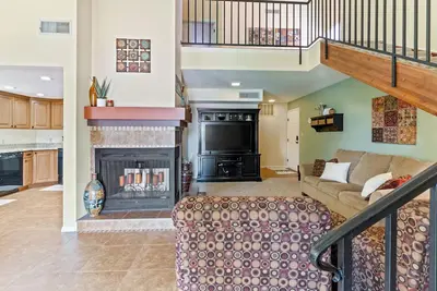 Image de Open Two-level/4 bdrm/Sleeps 16/Pools & Hot Tubs/Mini-Golf/Family friendly!
