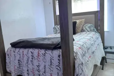 Image de Spacious 4-bedroom house in marvelous Sacramento with WiFi, Ac