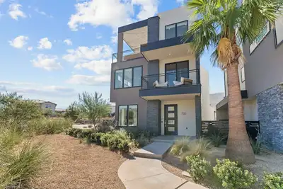 Image de Desert Color Spacious 6-bedroom house with WiFi, Hot Tub in beautiful St. George