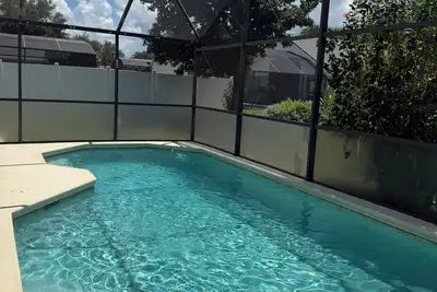 Image de Family-friendly spacious 4bedroom house in Clermont with WiFi, Ac & private pool
