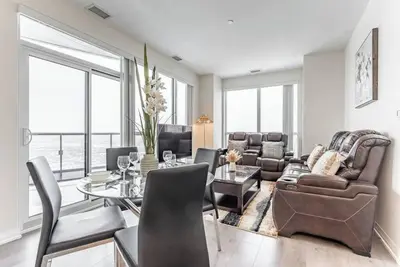Image de Executive 2br-2Bath, Parking, Breathtaking View